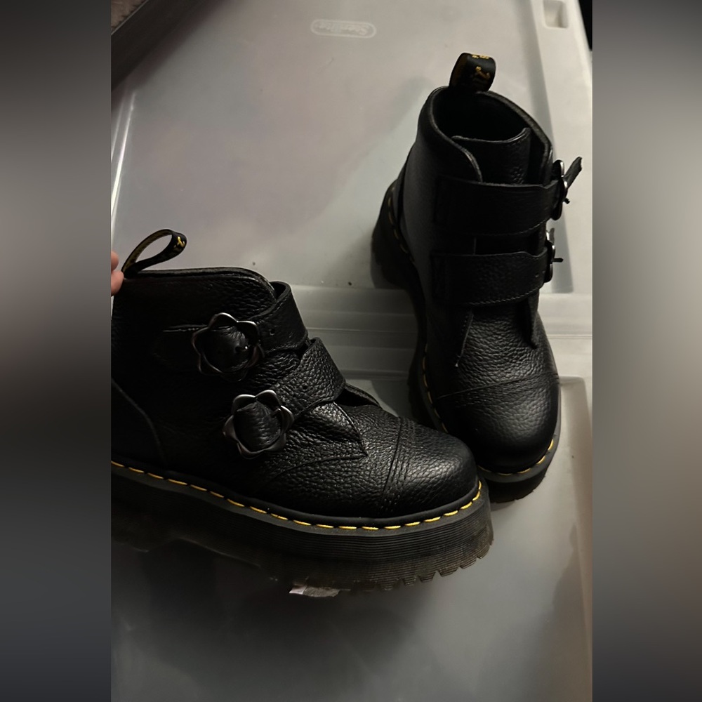 Devon Flower Dr Martens